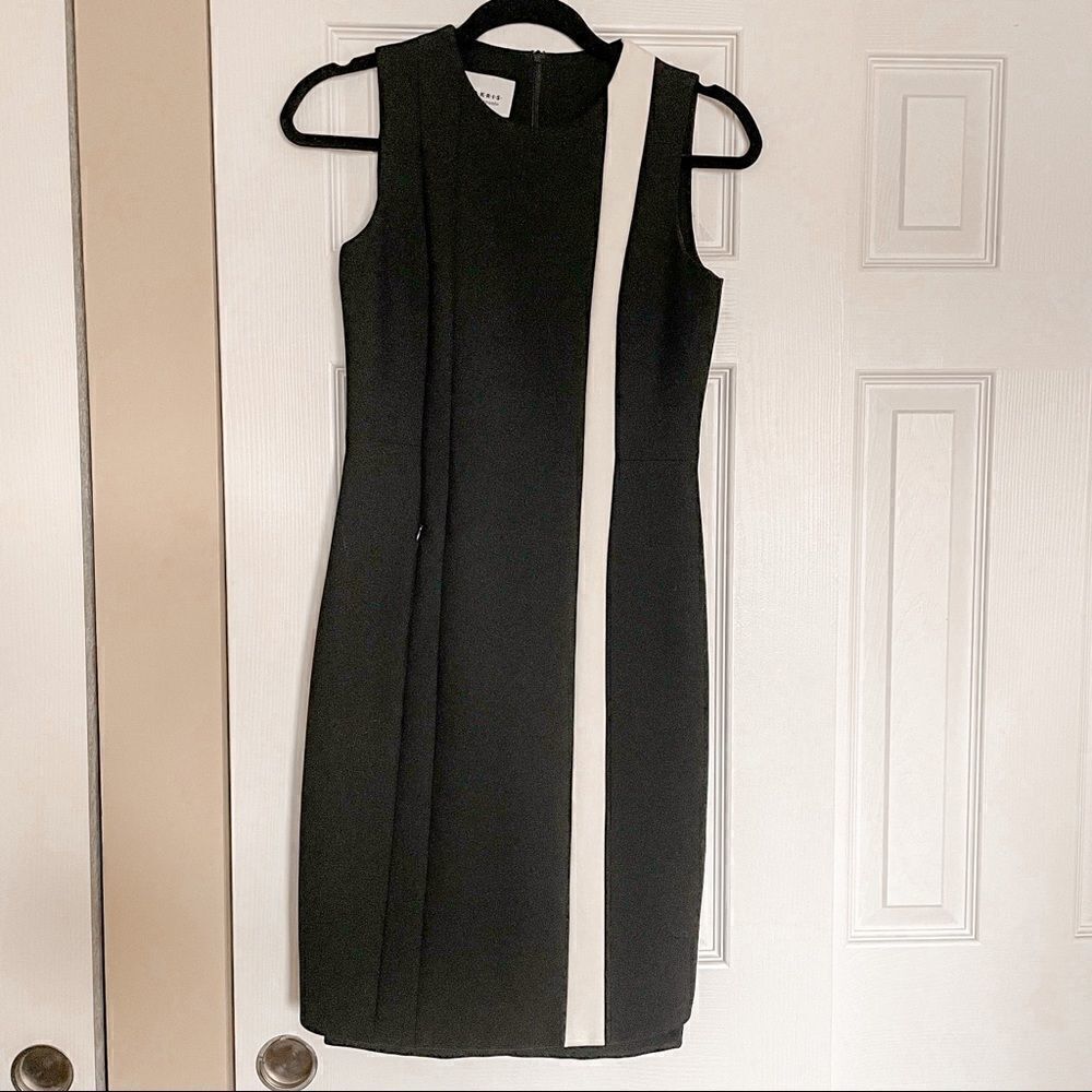 AKRIS Punto Contrast Stripe Sheath Dress Black Cream 2 - Picture 5 of 12